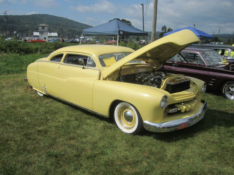 {short description of image}