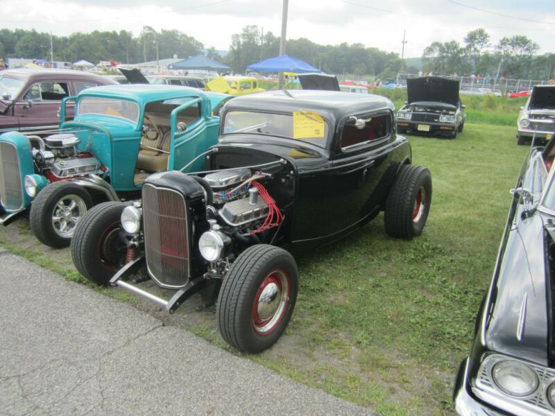 {short description of image}