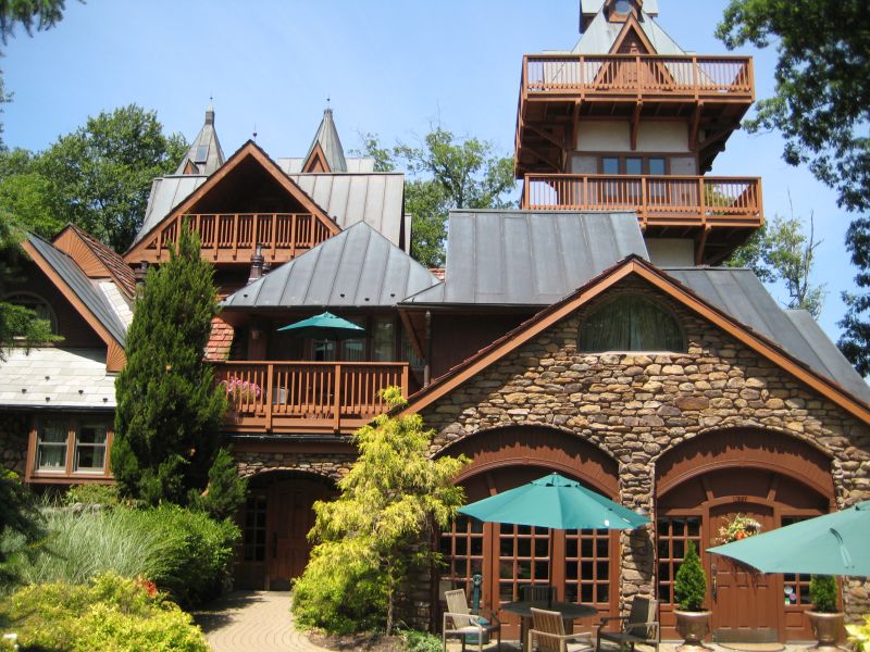 {short description of image}