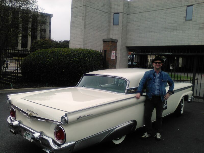 {short description of image}