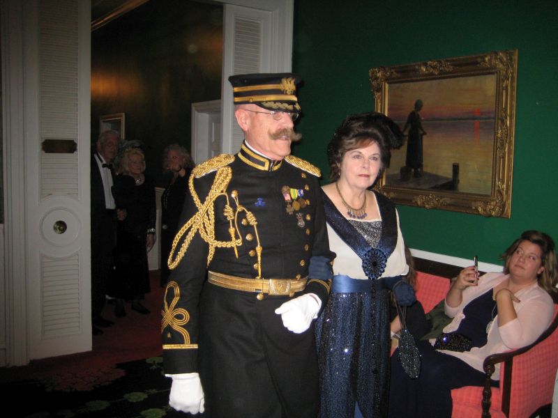 {short description of image}