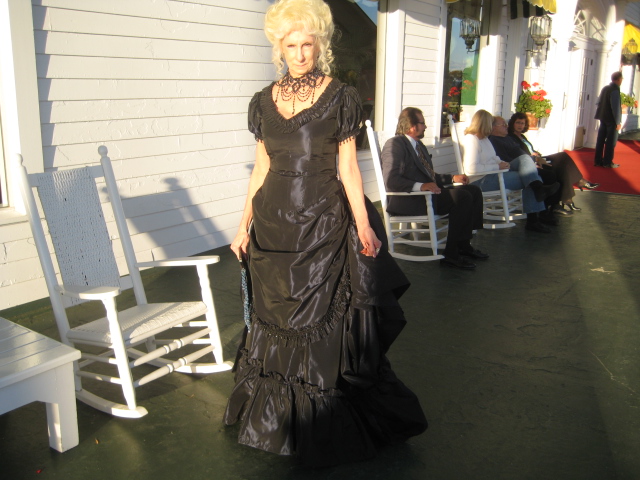 {short description of image}