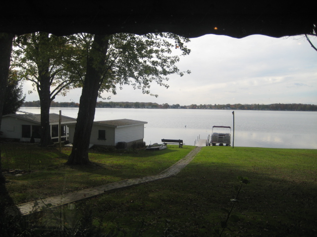 {short description of image}