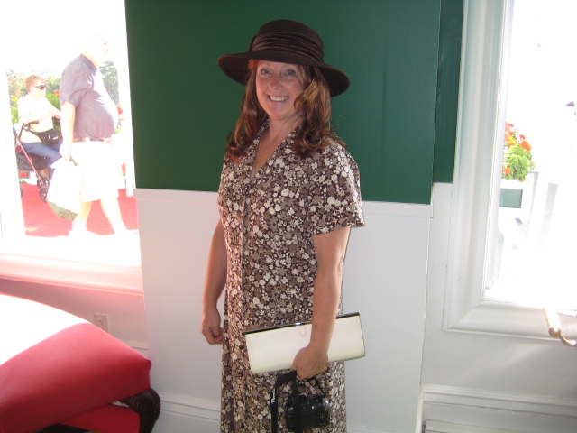 {short description of image}