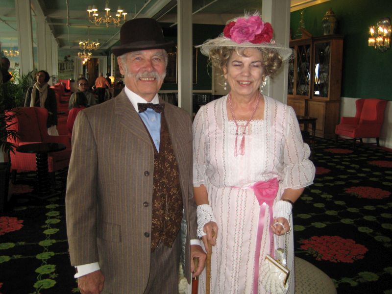 {short description of image}